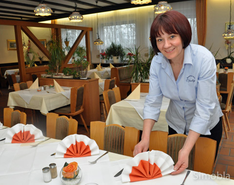 Mirjana Budimir versteht sich auf geschmackvolle Tischdekorationen zu besonderen Anlässen.